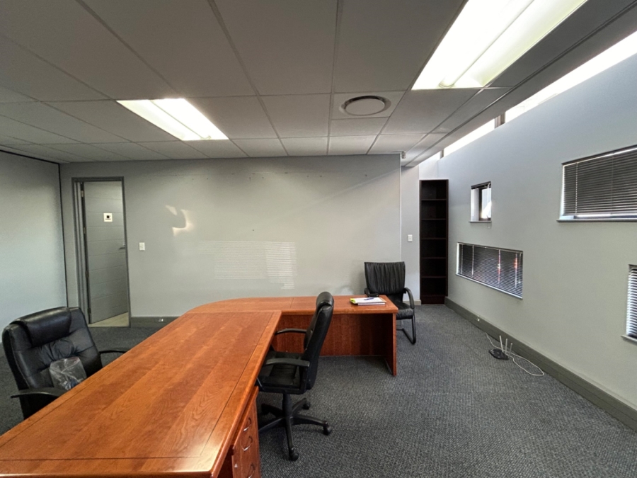 To Let commercial Property for Rent in Glen Eagle Estate Gauteng