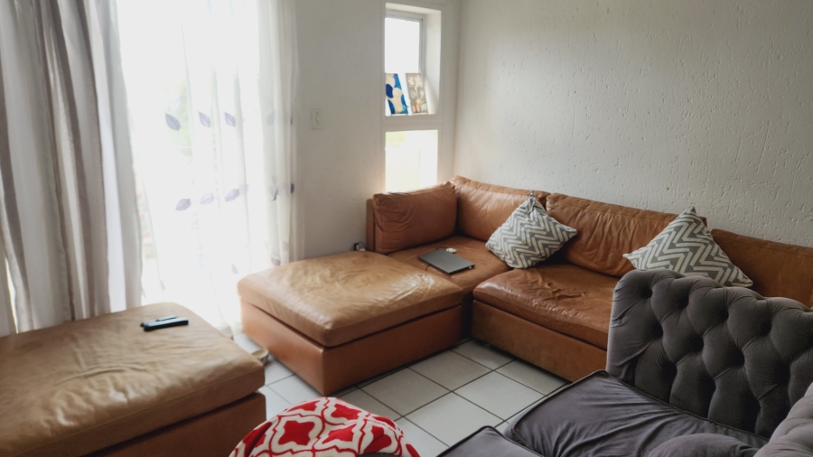 1 Bedroom Property for Sale in Bromhof Gauteng