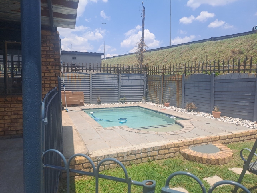 3 Bedroom Property for Sale in Witfield Gauteng