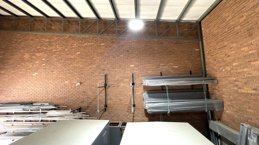 Commercial Property for Sale in Hennopspark Industrial Gauteng