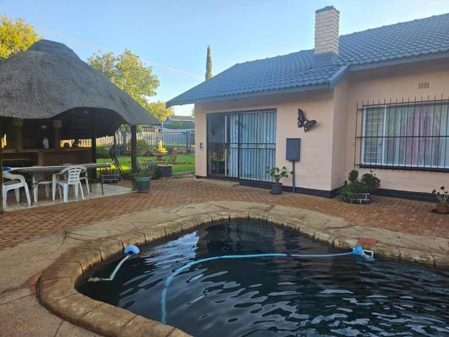 3 Bedroom Property for Sale in Greenhills Gauteng