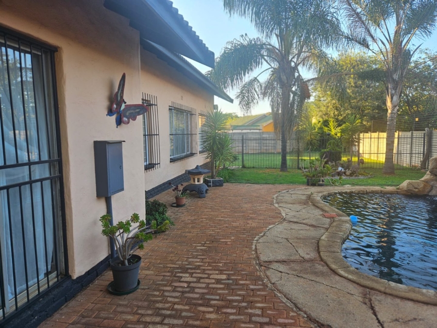 3 Bedroom Property for Sale in Greenhills Gauteng