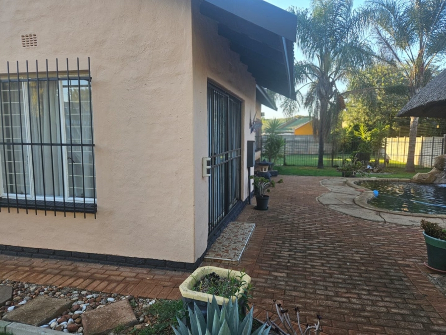 3 Bedroom Property for Sale in Greenhills Gauteng