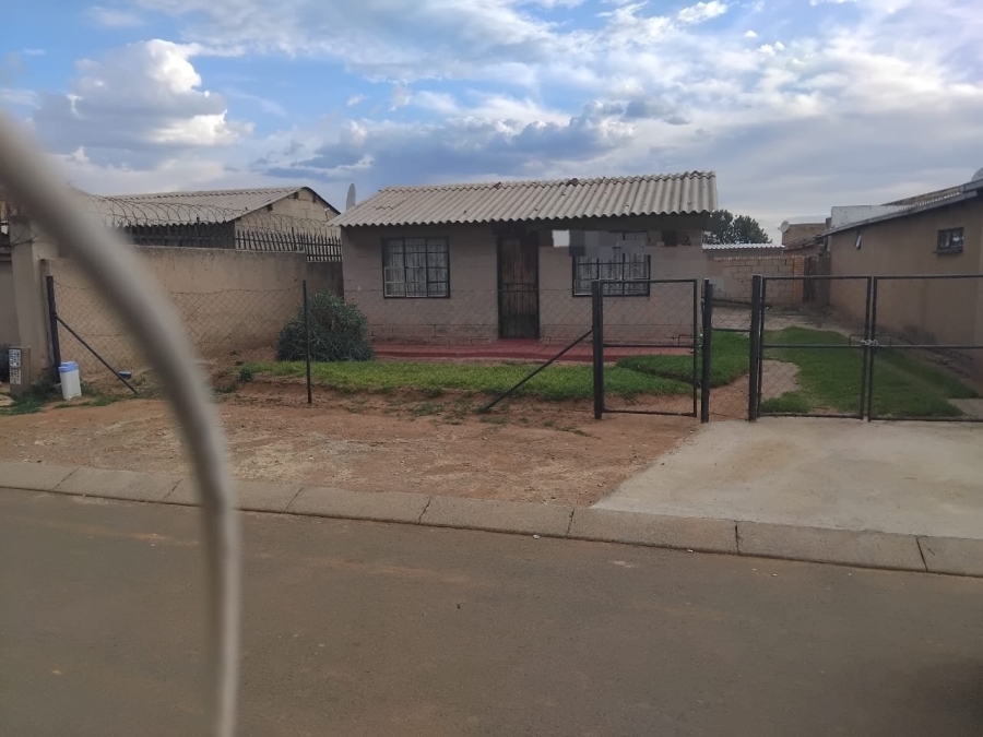 2 Bedroom Property for Sale in Tsakane Gauteng