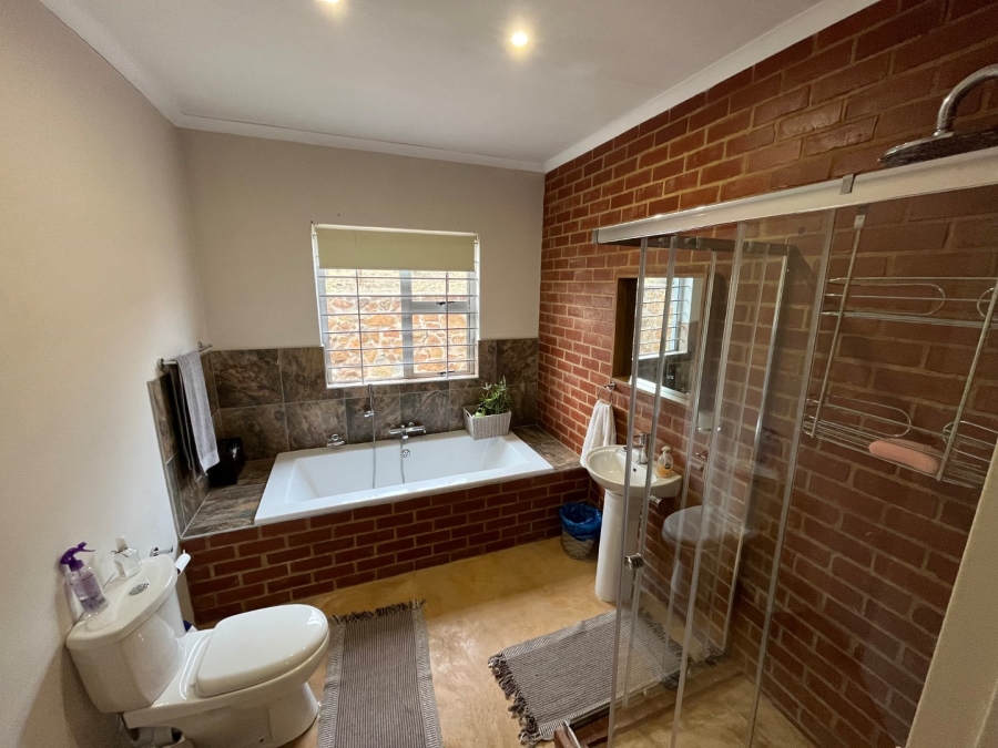 4 Bedroom Property for Sale in Boschkop A H Gauteng