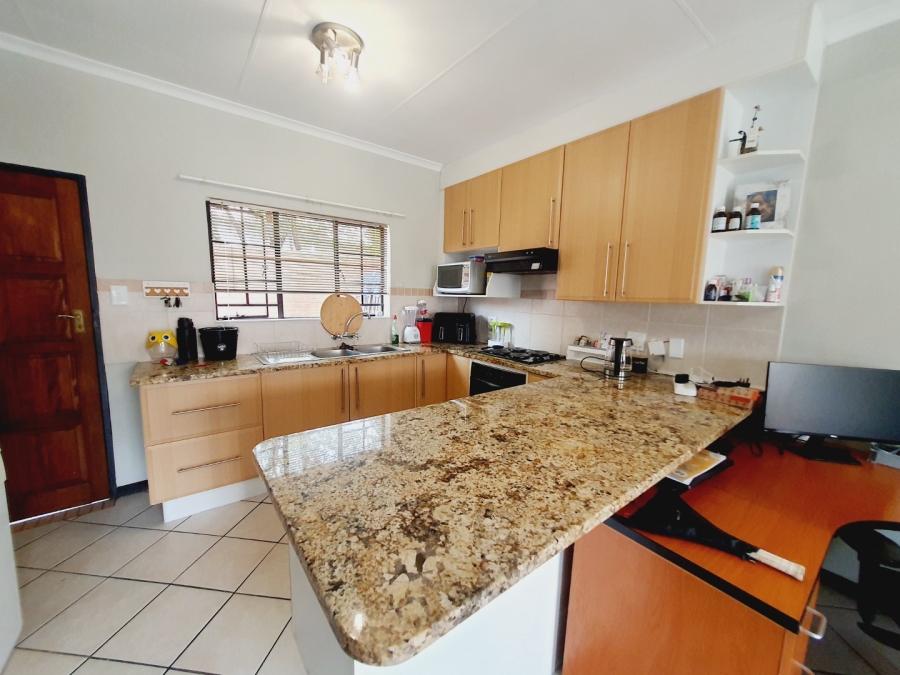 2 Bedroom Property for Sale in Mooikloof Ridge Gauteng