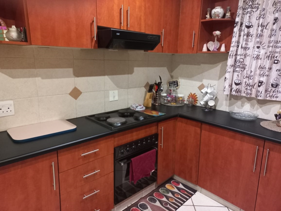 3 Bedroom Property for Sale in Valhalla Gauteng