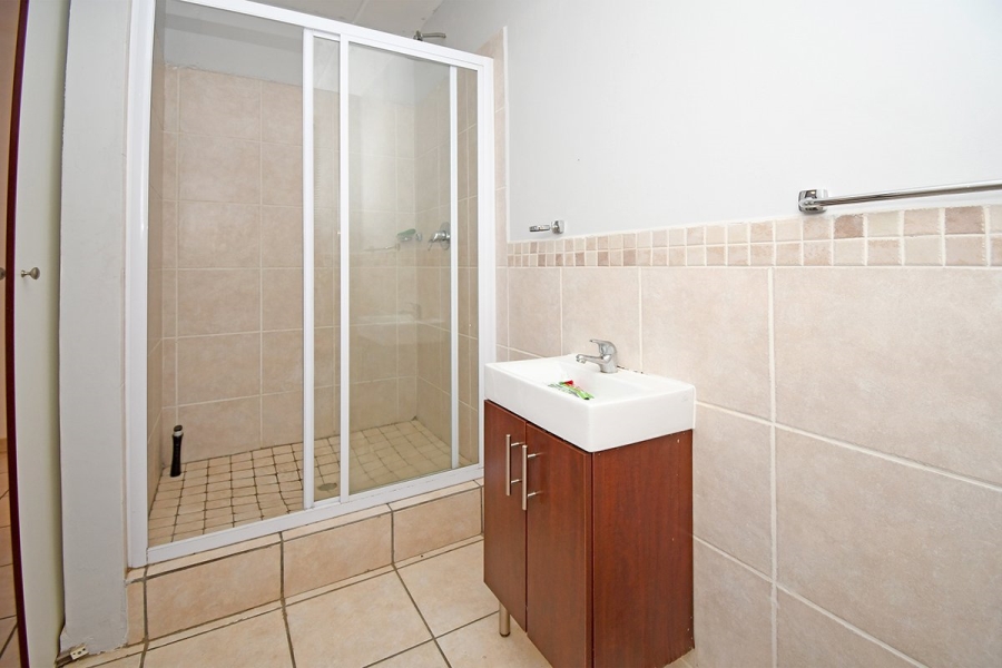 2 Bedroom Property for Sale in Summerfields Estate Gauteng