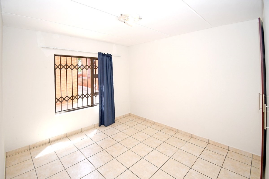 2 Bedroom Property for Sale in Summerfields Estate Gauteng