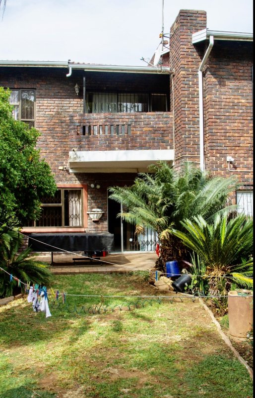 3 Bedroom Property for Sale in Meadowbrook Gauteng