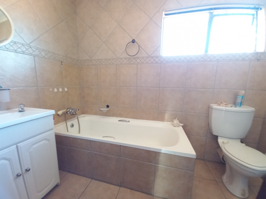 2 Bedroom Property for Sale in Klopperpark Gauteng