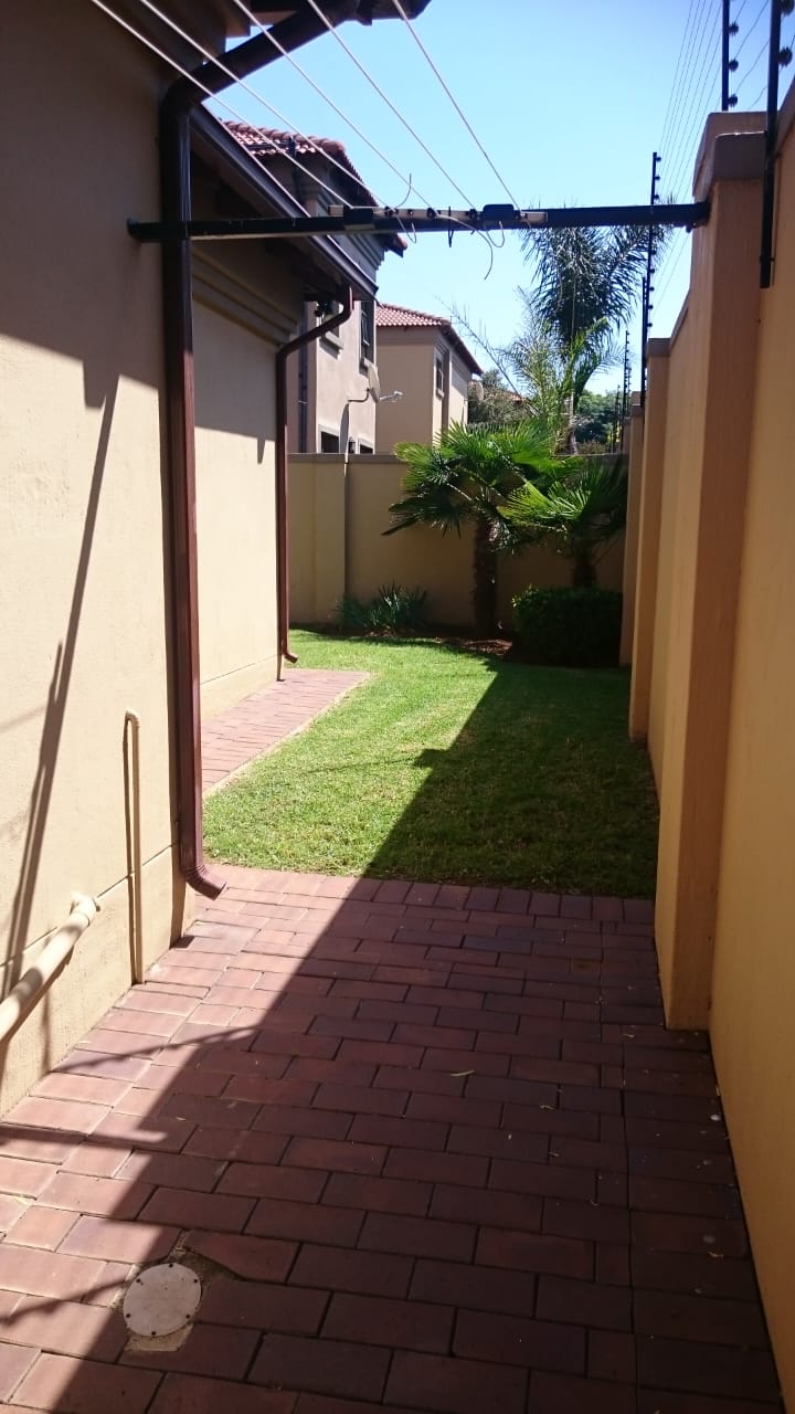 3 Bedroom Property for Sale in Bartlett Gauteng