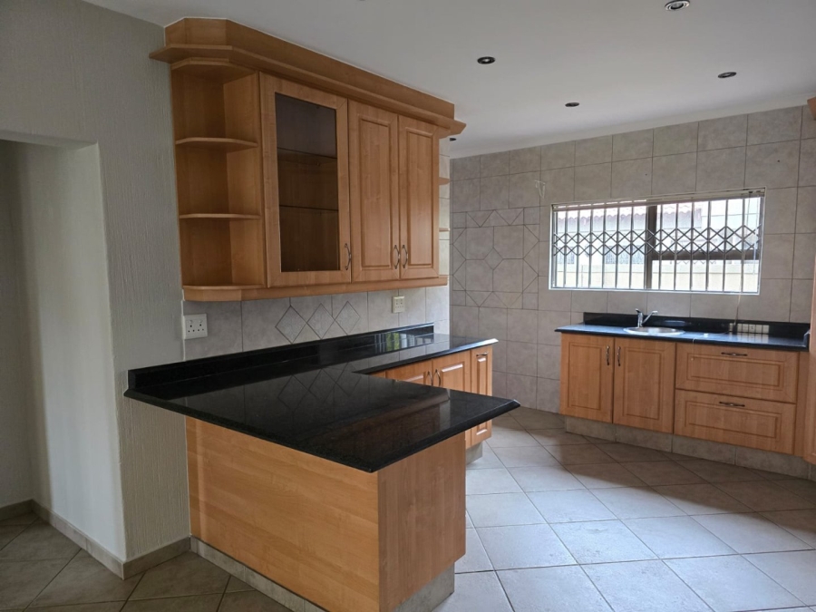 3 Bedroom Property for Sale in Bartlett Gauteng