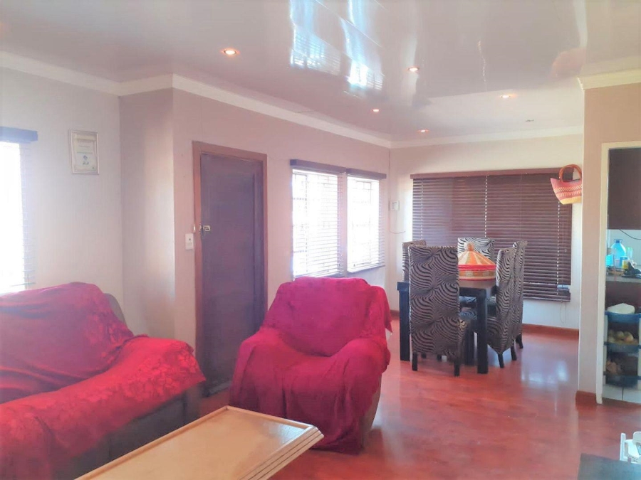 3 Bedroom Property for Sale in Zakariyya Park Gauteng