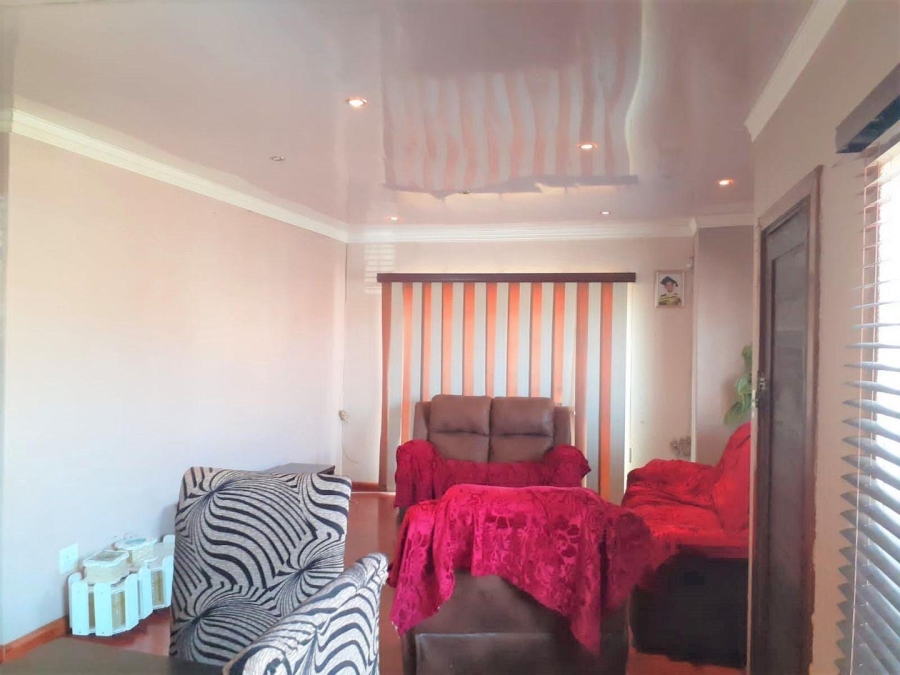 3 Bedroom Property for Sale in Zakariyya Park Gauteng