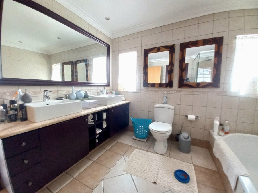 4 Bedroom Property for Sale in Edenvale Central Gauteng