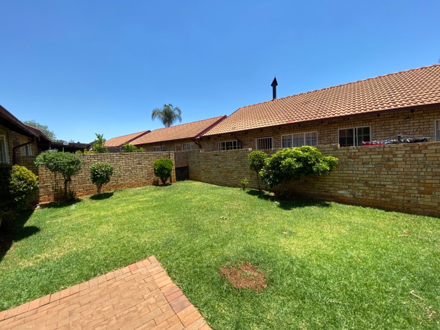 2 Bedroom Property for Sale in Highveld Gauteng