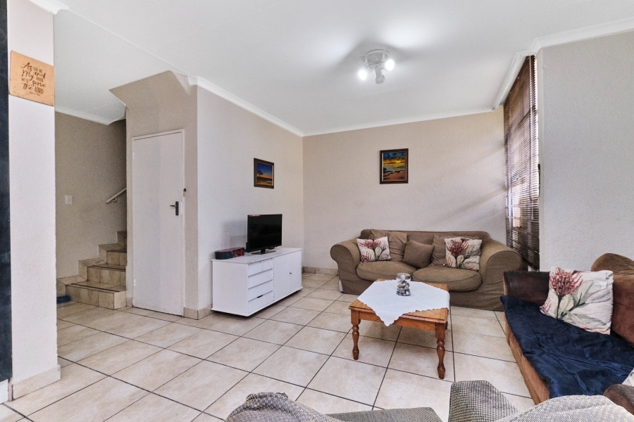 3 Bedroom Property for Sale in Robindale Gauteng