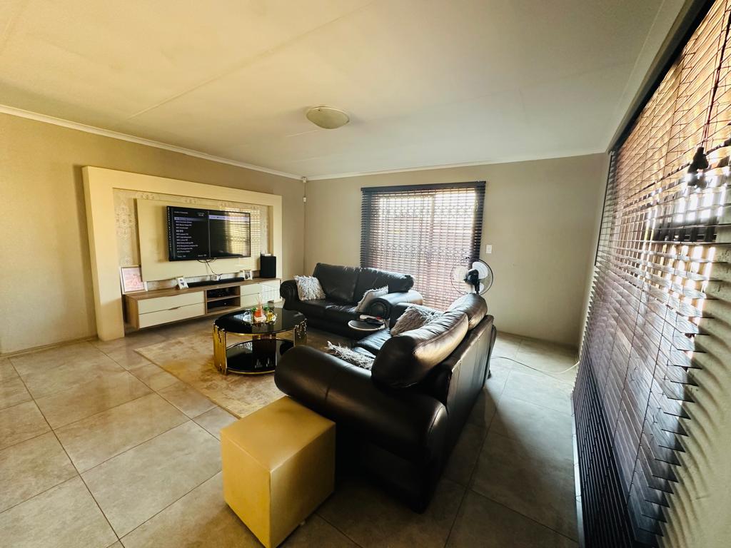 3 Bedroom Property for Sale in The Orchards Gauteng