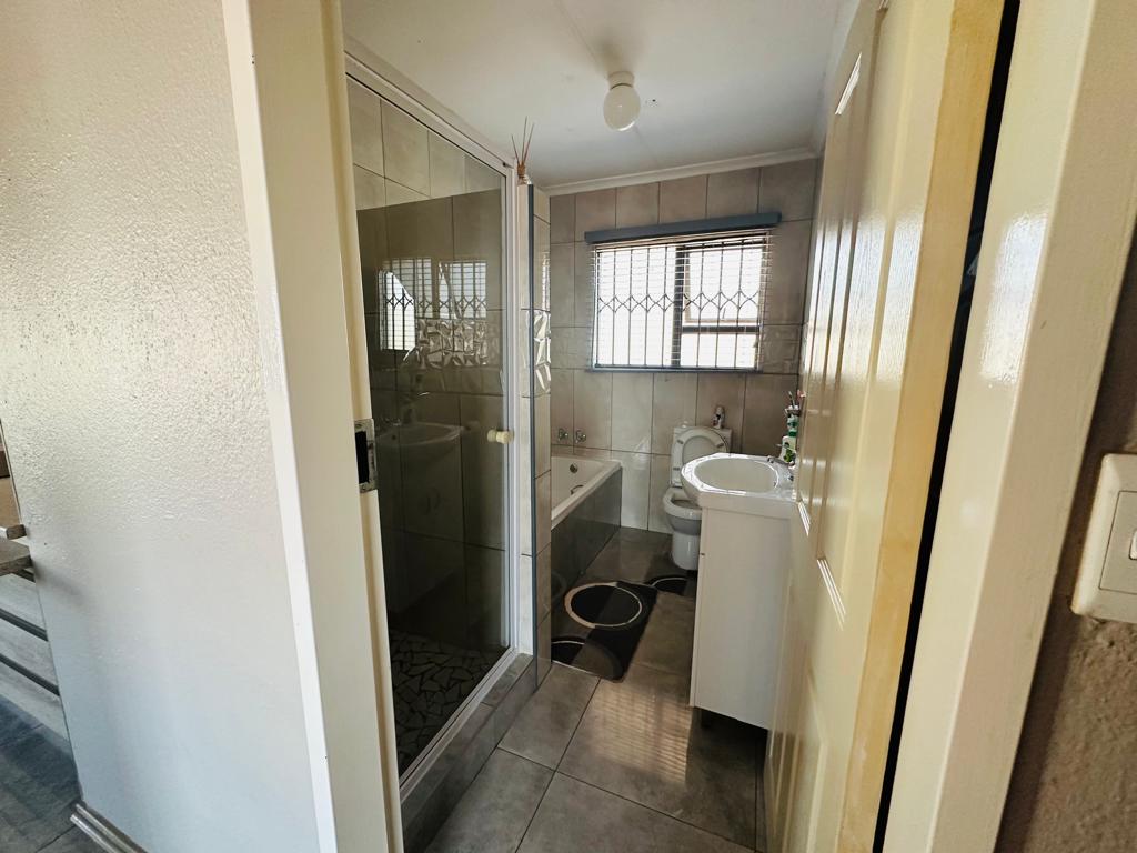 3 Bedroom Property for Sale in The Orchards Gauteng