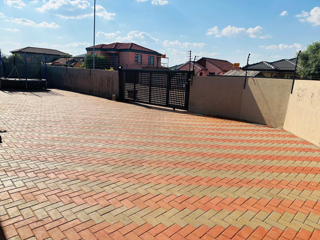 3 Bedroom Property for Sale in The Orchards Gauteng