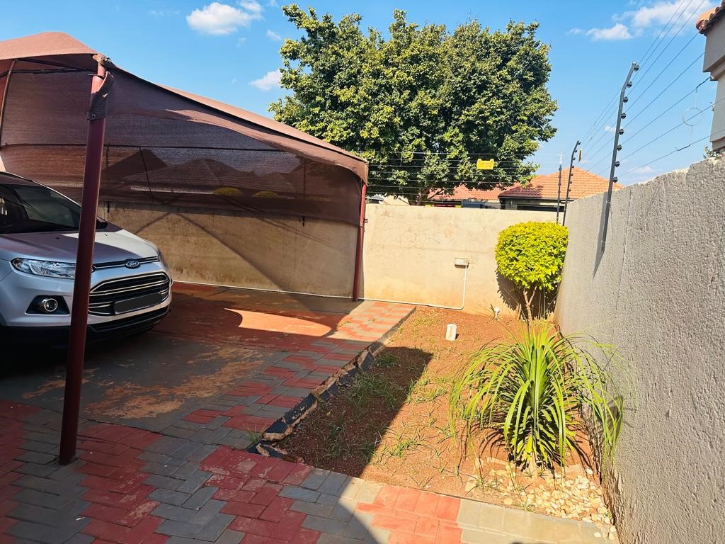 3 Bedroom Property for Sale in The Orchards Gauteng