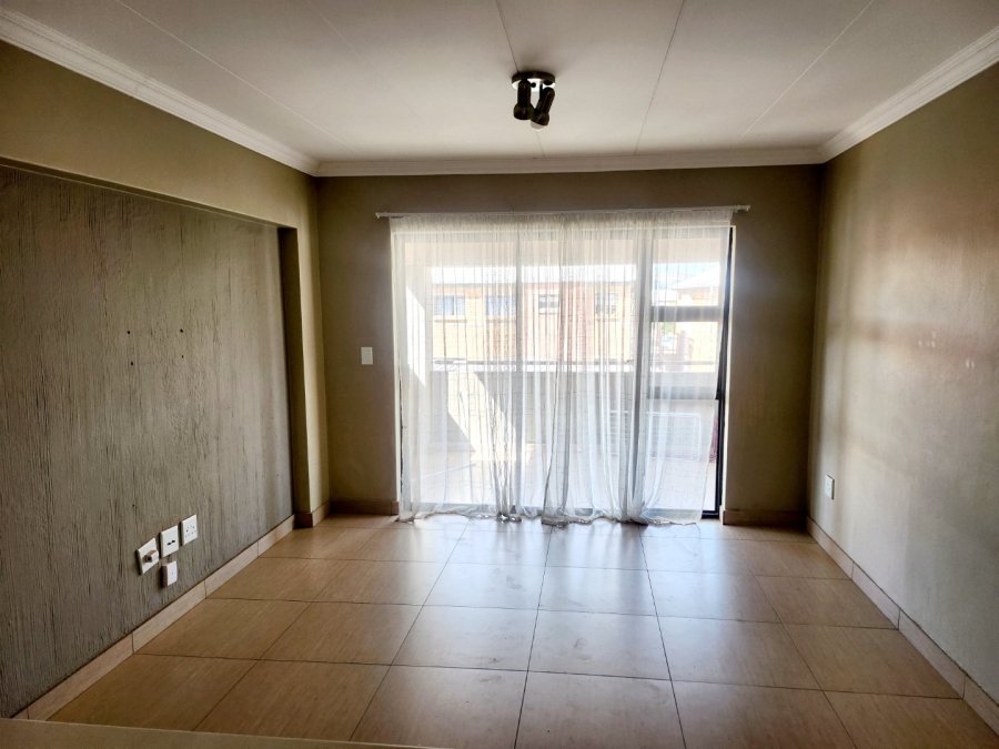 To Let 2 Bedroom Property for Rent in Andeon Gauteng