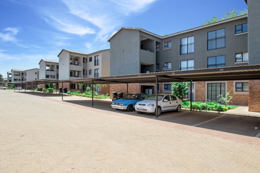 2 Bedroom Property for Sale in Kenleaf Gauteng