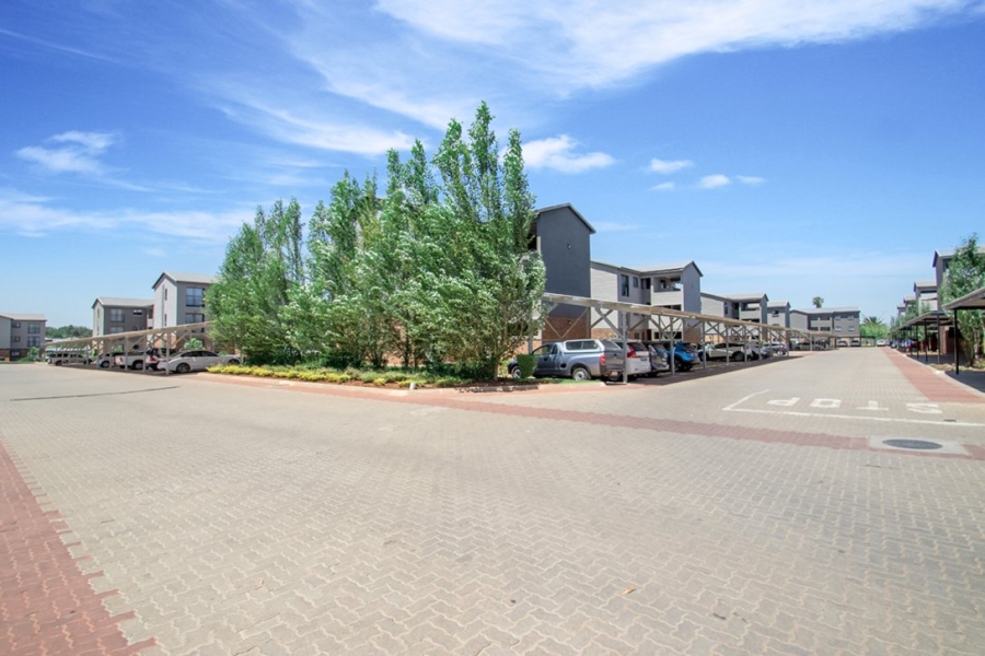 3 Bedroom Property for Sale in Kenleaf Gauteng