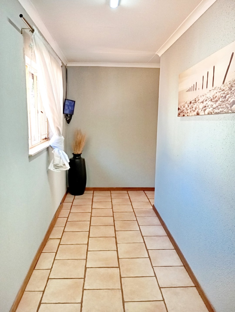 To Let 3 Bedroom Property for Rent in Strubensvallei Gauteng