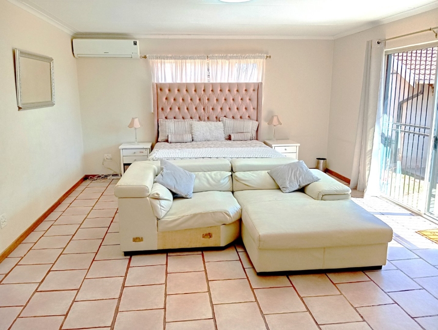 To Let 3 Bedroom Property for Rent in Strubensvallei Gauteng