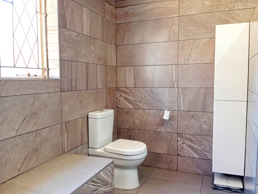 To Let 3 Bedroom Property for Rent in Strubensvallei Gauteng