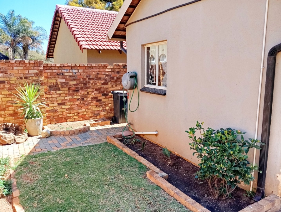 To Let 3 Bedroom Property for Rent in Strubensvallei Gauteng