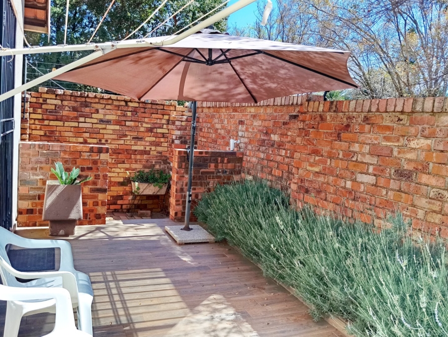 To Let 3 Bedroom Property for Rent in Strubensvallei Gauteng