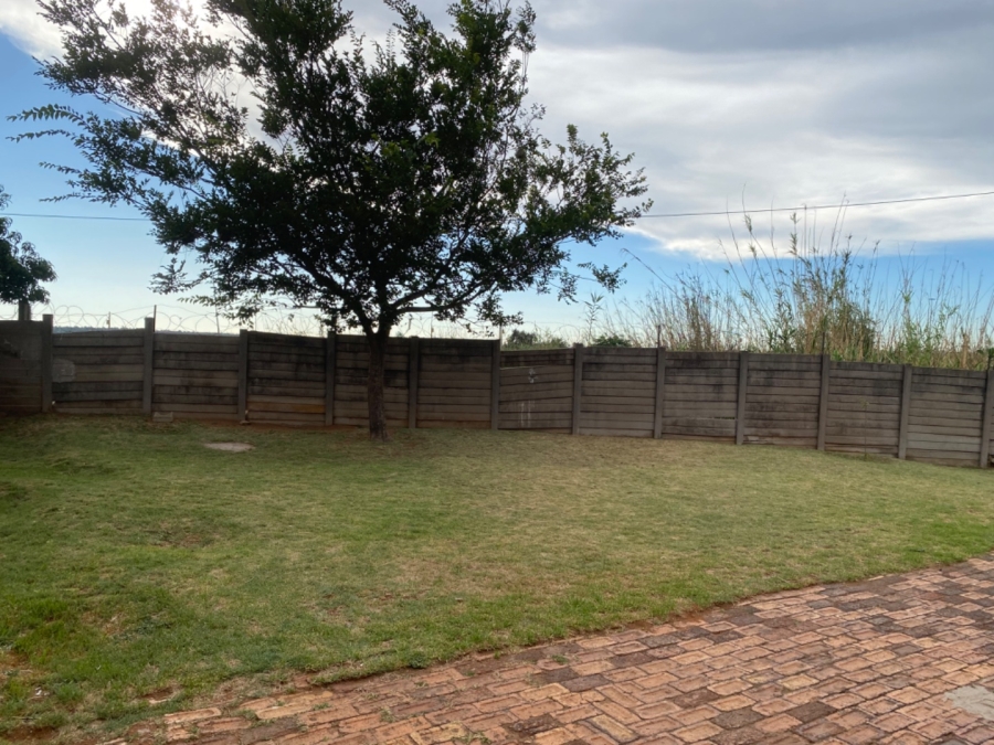 2 Bedroom Property for Sale in Reigerpark Gauteng