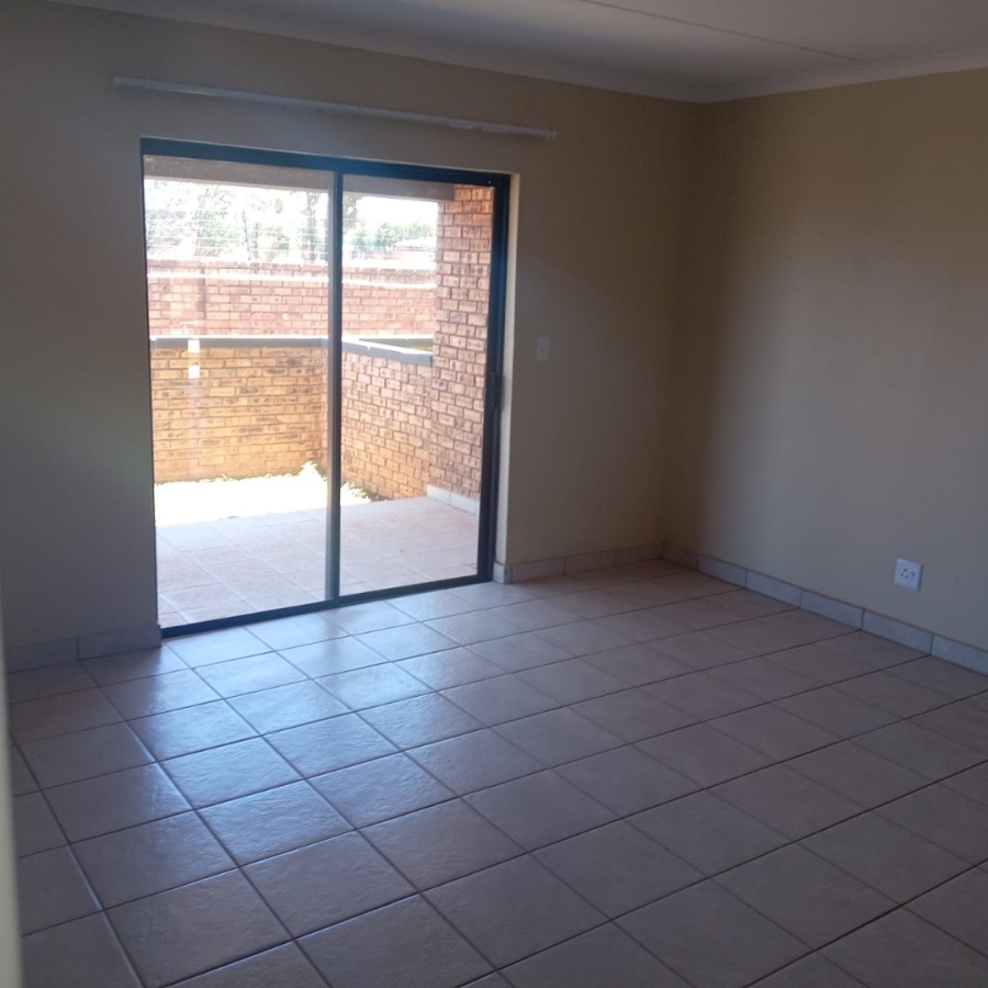 2 Bedroom Property for Sale in Cloverdene Gauteng