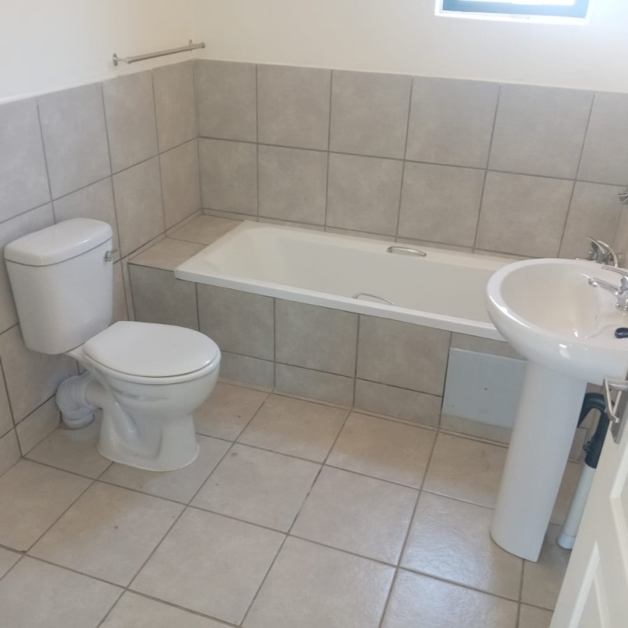 2 Bedroom Property for Sale in Cloverdene Gauteng