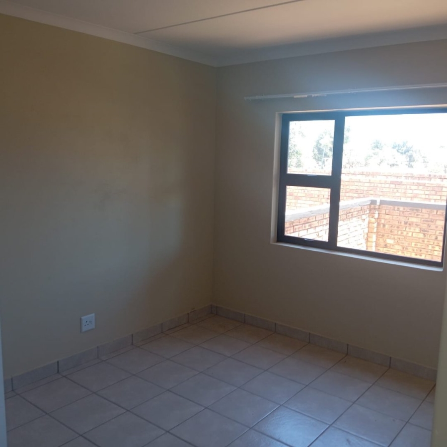 2 Bedroom Property for Sale in Cloverdene Gauteng