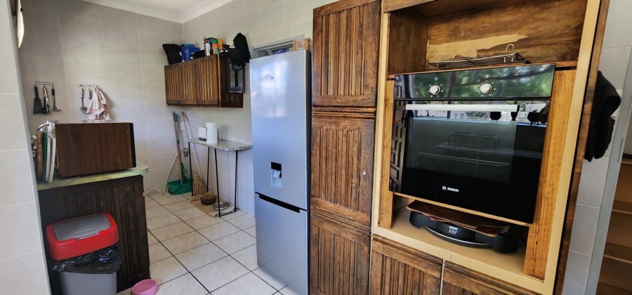 To Let 3 Bedroom Property for Rent in Brackenhurst Gauteng