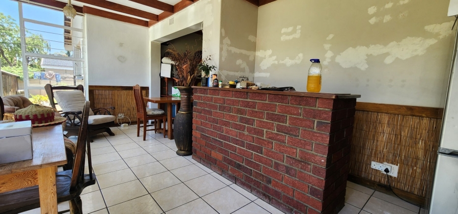 To Let 3 Bedroom Property for Rent in Brackenhurst Gauteng