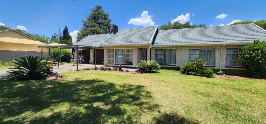 To Let 3 Bedroom Property for Rent in Brackenhurst Gauteng