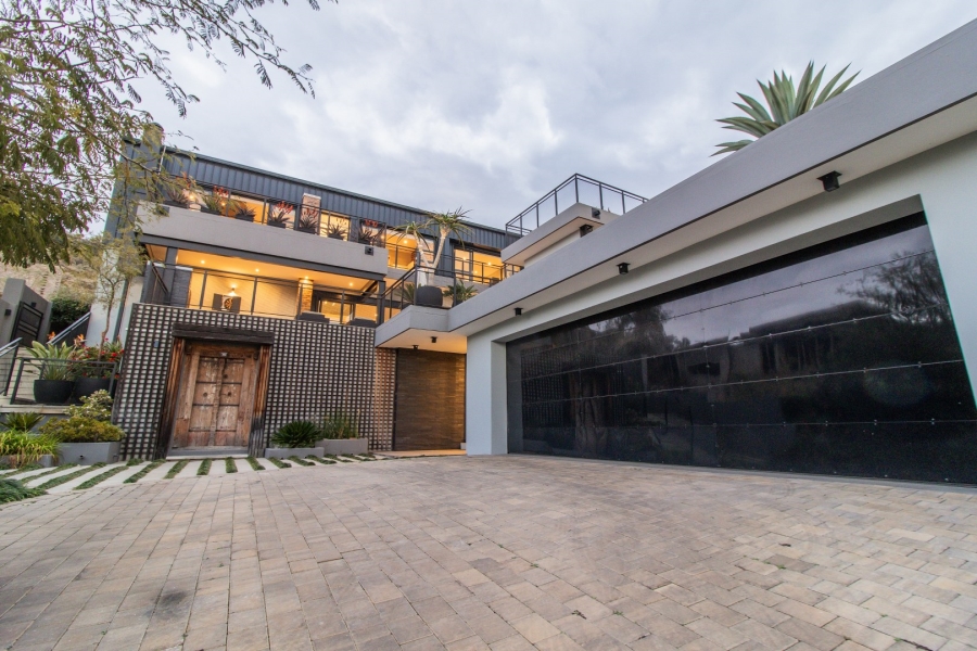 5 Bedroom Property for Sale in Eye of Africa Gauteng