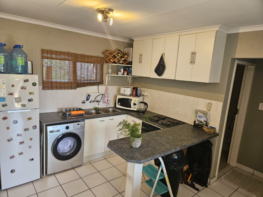 1 Bedroom Property for Sale in Bromhof Gauteng