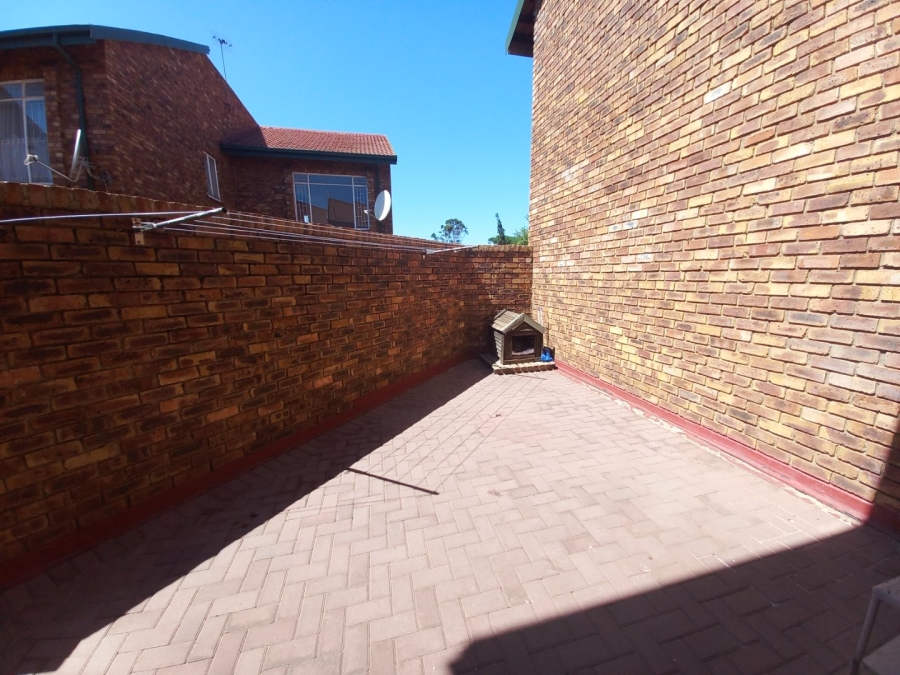 To Let 3 Bedroom Property for Rent in Heidelberg Gauteng