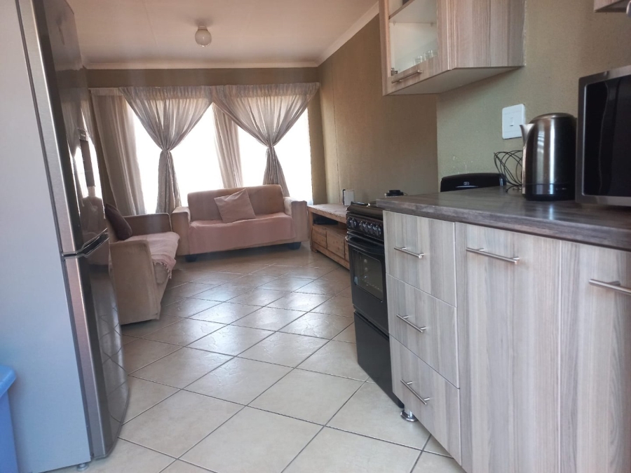 To Let 3 Bedroom Property for Rent in Nellmapius Gauteng