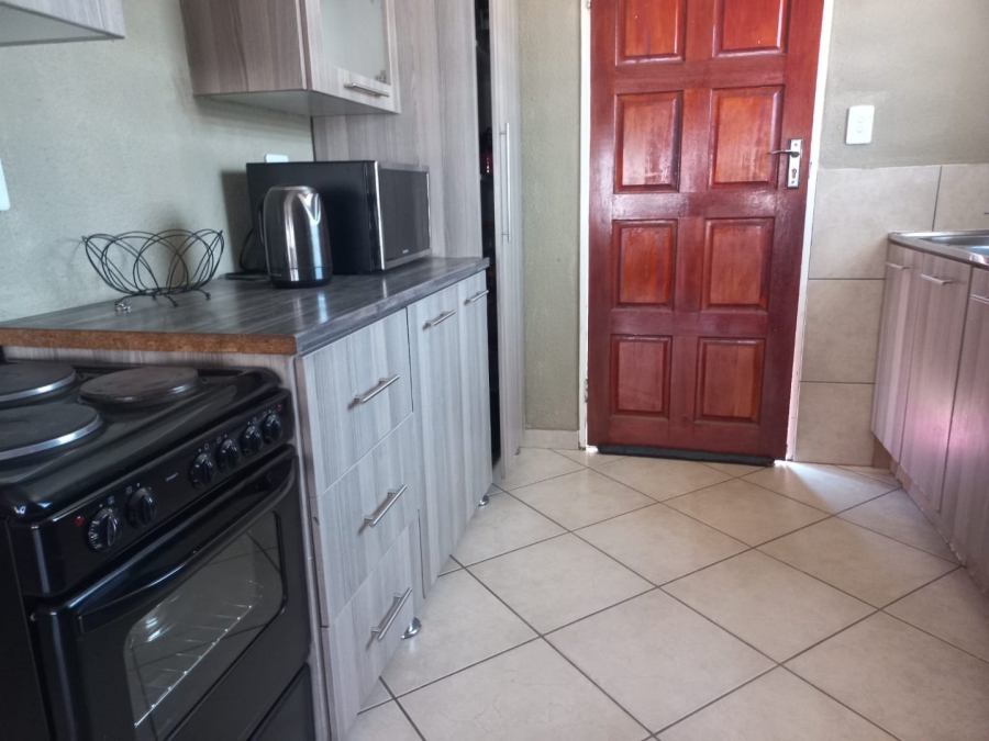 To Let 3 Bedroom Property for Rent in Nellmapius Gauteng