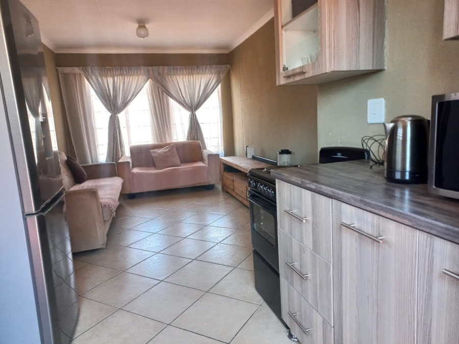 To Let 3 Bedroom Property for Rent in Nellmapius Gauteng