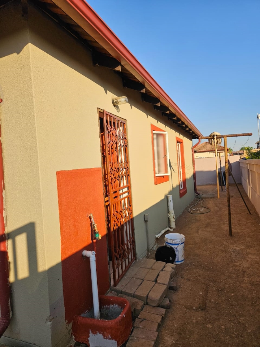 To Let 3 Bedroom Property for Rent in Nellmapius Gauteng