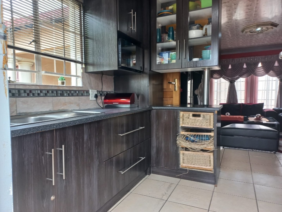 To Let 3 Bedroom Property for Rent in Nellmapius Gauteng