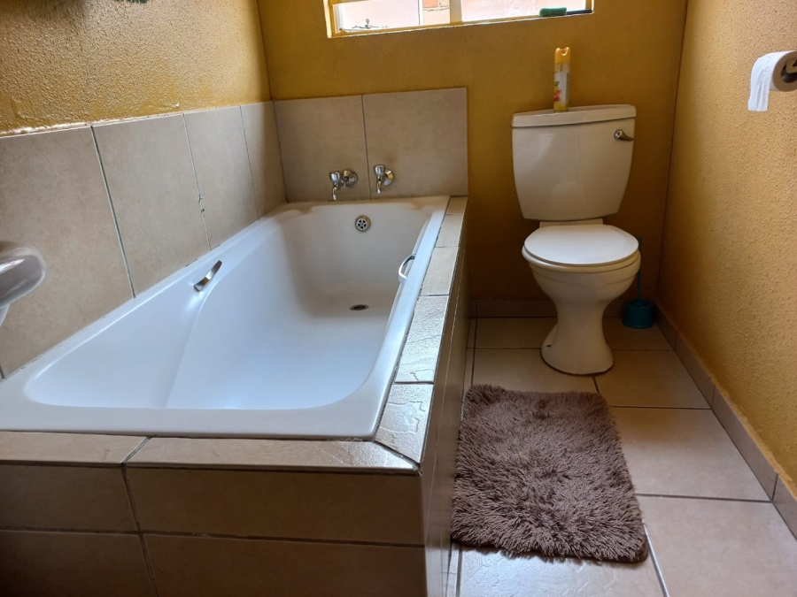 To Let 3 Bedroom Property for Rent in Nellmapius Gauteng